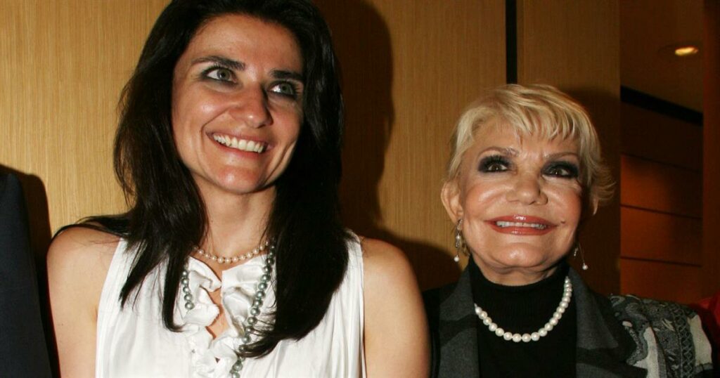 Ανακαλύψτε το συγκινητικό ακυκλοφόρητο τραγούδι της Μαρινέλλας αφιερωμένο στην αγαπημένη της κόρη!