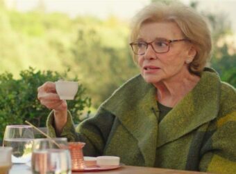 Μάρω Κοντού: «Με αποκάλεσε ‘άτακτη’» – Η αποκαλυπτική αφήγηση για τις ερωτικές στιγμές της ζωής της.