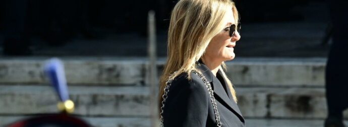 Αποκάλυψη για τη Μαρέβα Μητσοτάκη: Ο λόγος πίσω από το χειρουργείο και οι δηλώσεις του νοσοκομείου!