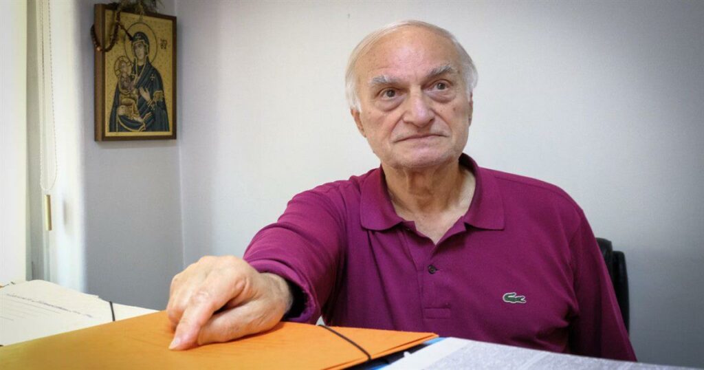 Μανώλης Μαυρομμάτης: «Έδωσα μάχη για να σώσω το σπίτι μου από τη φωτιά, αλλά απέτυχα» – Συνταρακτική αφήγηση από το μέτωπο της καταστροφής.