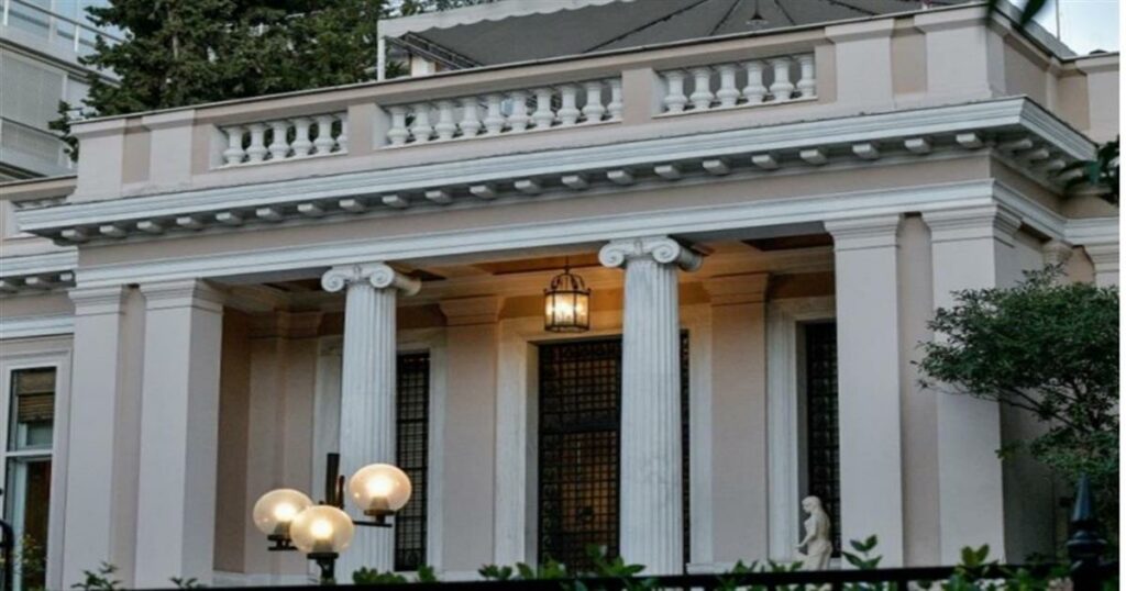 Καταιγιστικές Εξελίξεις: Ανασχηματισμός στην Κυβέρνηση και ΝΔ – Ποια η τύχη των βουλευτών στη 2η δικογραφία της Ευρωπαϊκής Εισαγγελίας;