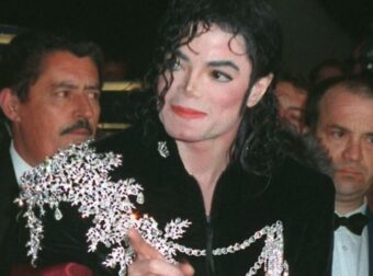 Αποκαλύψεις-σοκ: Νέες κατηγορίες και φωτογραφίες-ντοκουμέντα για τον Μάικλ Τζάκσον σχετικά με κακοποίηση παιδιών!