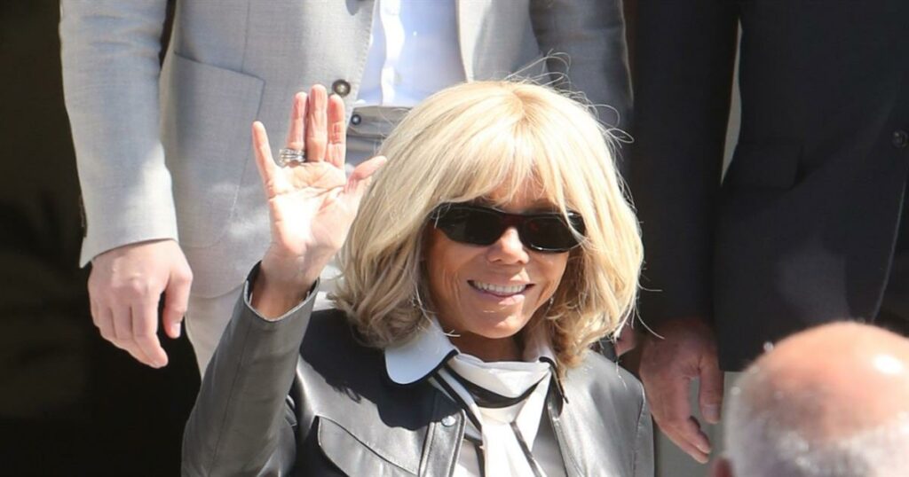 Μπριζίτ Μακρόν: Συνάντηση με τη Μαρέβα Μητσοτάκη στο σπίτι τους και το ιδιαίτερο δώρο που της προσέφερε (Φωτογραφία)