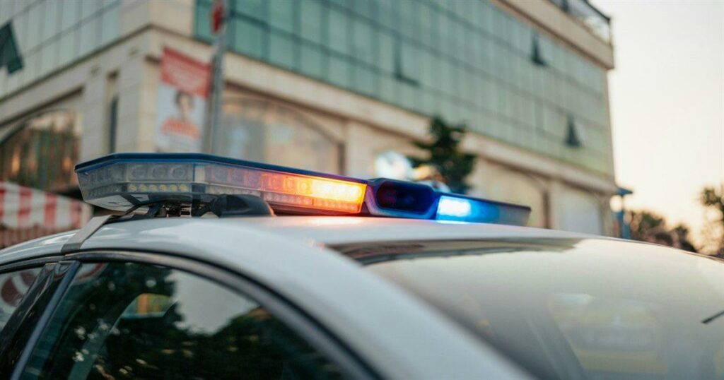 Συναρπαστική καταδίωξη στο Κορωπί: Influencer συνελήφθη μεθυσμένη! Ανακαλύψτε τι εντοπίστηκε στο αυτοκίνητό της.