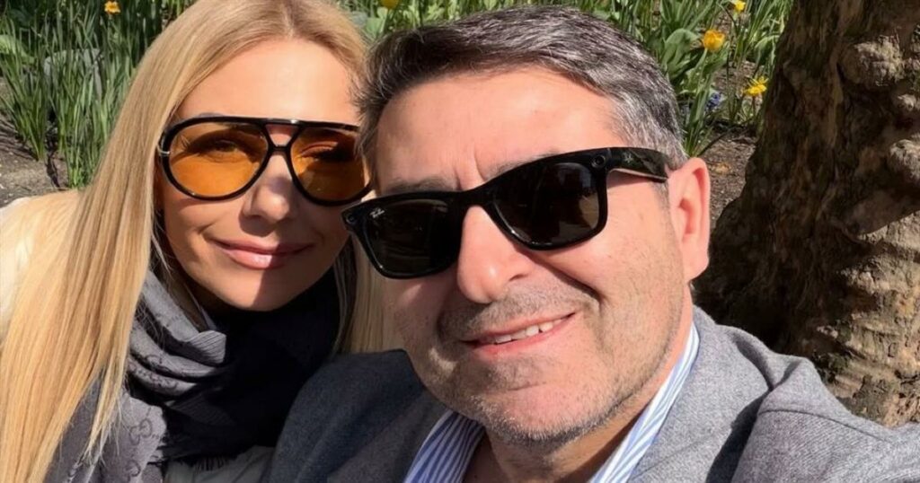 Η Τίνα Μεσσαροπούλου μοιράζεται μια συγκινητική στιγμή για τον Γιώργο Μυλωνάκη από το νοσοκομείο: Ένα σπαρακτικό μήνυμα γεμάτο αγάπη.