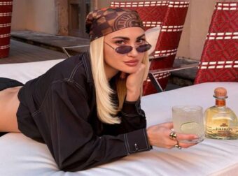 Η Μαγεία της Ιωάννας: Πώς Έκανε το Instagram Χρυσή Ευκαιρία στην Ελλάδα.