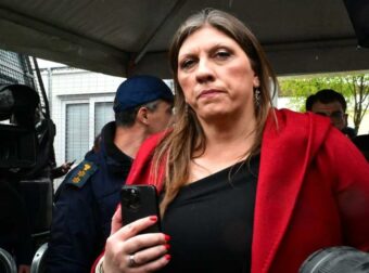 Ζωή Κωνσταντοπούλου: «Σχέδιο διάλυσης της δίκης για τα Τέμπη – Οργισμένη αντίδραση κατά Φλωρίδη»