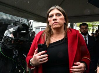 Ανατροπή στη Δίκη των Τεμπών στη Λάρισα: Ο Ρόλος της Ζωής Κωνσταντοπούλου.