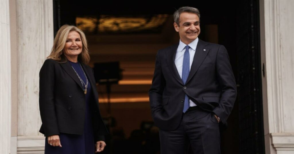 Αίσιο τέλος για τη Μαρέβα Μητσοτάκη: Εξιτήριο και ενημέρωση για την υγεία της συζύγου του πρωθυπουργού.