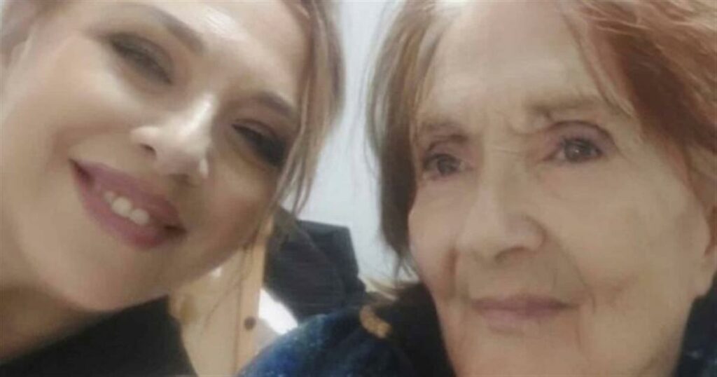 Η εξομολόγηση της Ελένης Ράντου: «Αντιστέκομαι στον θάνατο – Δεν αντέχω να σκεφτώ την απώλεια της μητέρας μου»