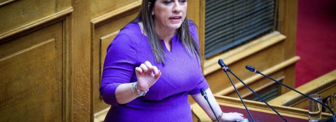 Αναστάτωση στη Βουλή: Η άρση ασυλίας της Ζωής Κωνσταντοπούλου προκαλεί σφοδρές αντιπαραθέσεις!