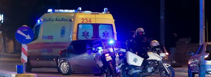 ΕΚΤΑΚΤΟ: ΙΧ εμβόλισε άνδρες της ομάδας ΔΙΑΣ – Τους εγκατέλειψε