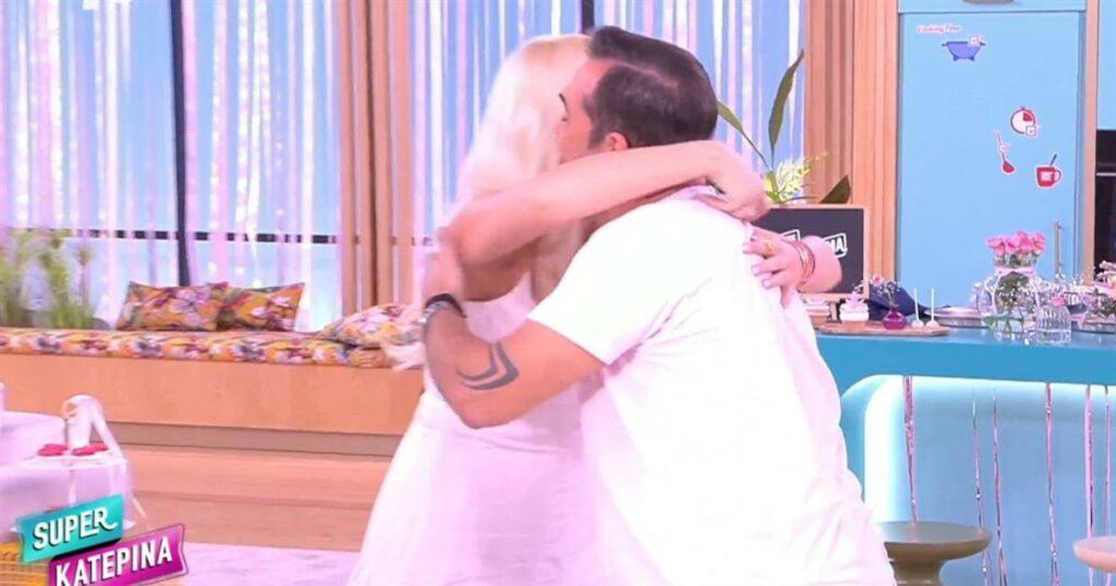 Λαμπερή Επιστροφή: Η Καινούργιου Στα Λευκά στο Super Κατερίνα Μετά τη Γέννα – Όσα Μοιράστηκε Μαζί Μας (Βίντεο)
