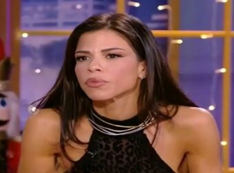 Σοκαριστική εμπειρία: Η Δάφνη Καραβοκύρη περιγράφει τρομακτική στιγμή με κλειδωμένες πόρτες σε ταξί (video)