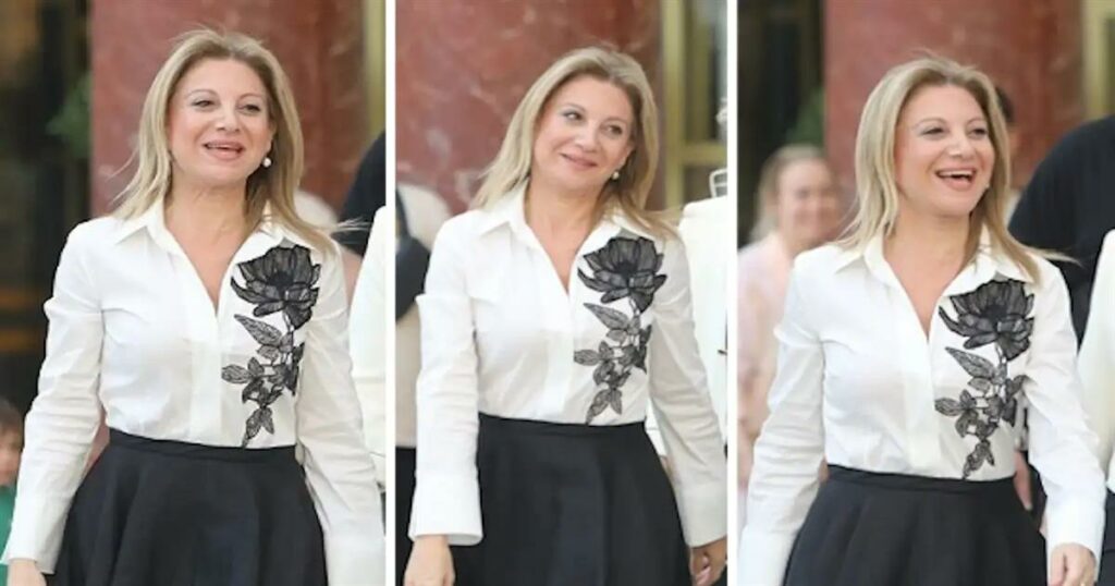 Μαρία Καρυστιανού: Η λαμπερή της εμφάνιση με δημιουργία του Βασίλη Ζούλια στην εντυπωσιακή παρουσίαση του κόμματος στη Θεσσαλονίκη.