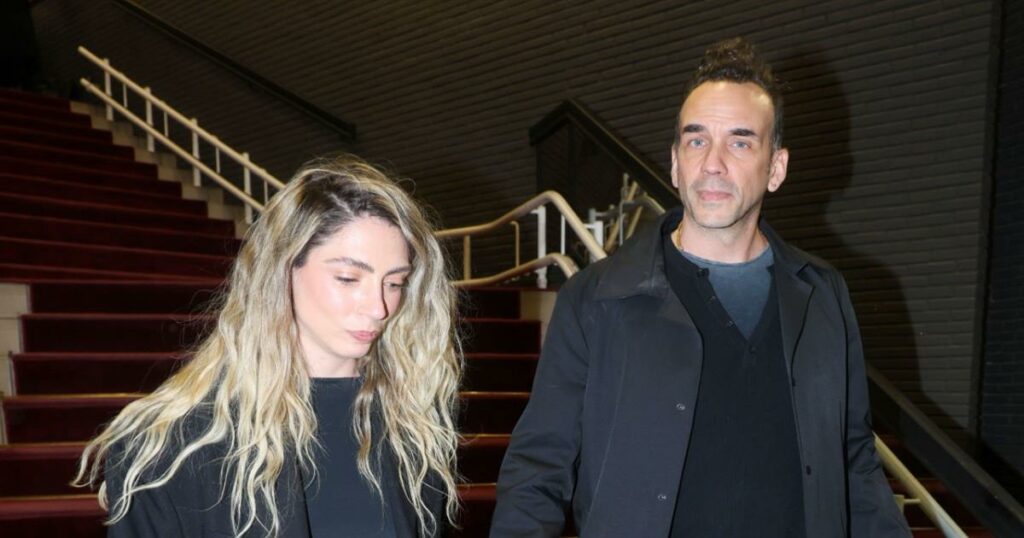 Πάνος Μουζουράκης & Μαριλού Κόζαρη: Βάφτισαν τον γιο τους με νονά-έκπληξη την Έλενα Παπαρίζου!