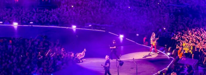Συγκλονιστική στιγμή: Οι Metallica αφιερώνουν τραγούδι στον μικρό Σπύρο, που μάχεται με τον καρκίνο (Δείτε το βίντεο).