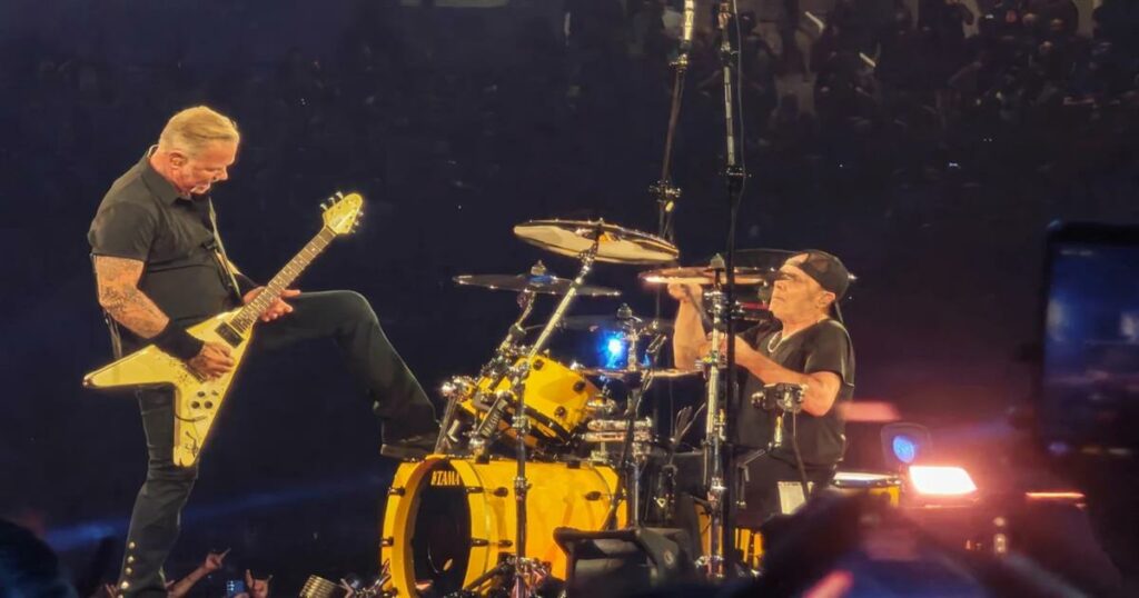Metallica… Χορός συρτάκι στο ΟΑΚΑ: Όταν το Heavy Metal συναντά την ελληνική παράδοση!