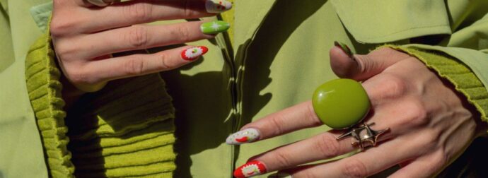 Matcha Latte στα Νύχια: Το Αγαπημένο Trend των Influencers που θα Θέλεις να Δοκιμάσεις!