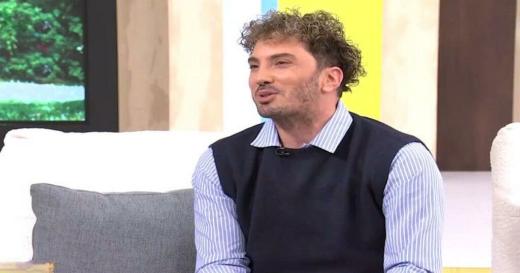 Ιωάννης Μελισσανίδης αποκαλύπτει: «Τότε έλεγαν “ο Ιωάννης φιλούσε υπέροχα”» – Δείτε την απρόσμενη απάντησή του!