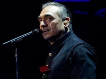 Σοκ και θλίψη για τον Νότη Σφακιανάκη – Δεύτερο χτύπημα λίγο μετά την απώλεια της συζύγου του.