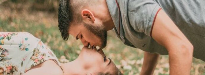 Όταν Εκείνος Σε Φιλάει με Πάθος: Ανακάλυψε Τι Κρύβεται Πίσω από Αυτή την Κίνηση…