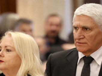Παναγιώτης Γιαννάκης: Η συγκινητική εξομολόγηση στην Ντορέττα Παπαδημητρίου για το πώς γνώρισε τον έρωτα της ζωής του στα 17.