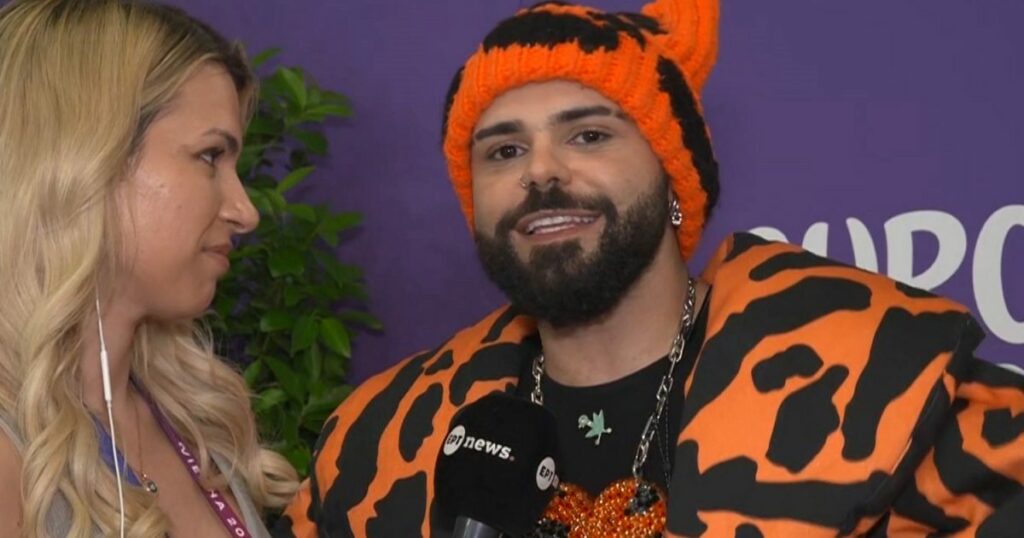ΑΠΟΚΑΛΥΠΤΙΚΟΣ AKYLAS ΓΙΑ ΤΗ EUROVISION 2026: ΑΞΕΧΑΣΤΗ ΑΤΑΚΑ ΓΙΑ ΤΟ ΤΕΛΙΚΟ ΑΠΟΤΕΛΕΣΜΑ (VIDEO)