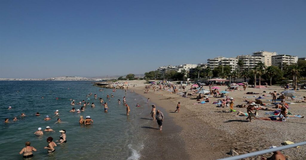 Οι «επικίνδυνες» παραλίες της Αττικής ‑ Πού και πώς μπορείτε να κολλήσετε E. coli – Οι κινήσεις που μειώνουν τον κίνδυνο