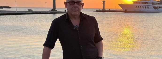 “Χωρις ηθική και χωρίς ενσυναίσθηση” – Άγριο κράξιμο Τάσου Δούση για γάμο Οικονομάκου – Τσερέλα