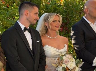 Παντρεύτηκε ο Άγγελος Πάτσης του «Plaka Exei» και έκανε πλάκα μέχρι τέλους: Το χιουμοριστικό βίντεο, η καλλονή νύφη και το φιλί