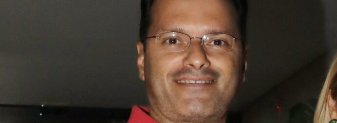 Τάσος Τεργιάκης: Αυτός είναι ο κούκλος 19χρονος γιος του – Η σπάνια φωτογραφία μαζί