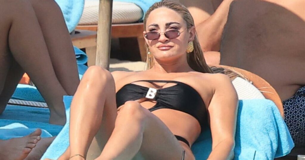 Η Ιωάννα Τούνη έπαθε ηλίαση στη Μύκονο: «Ήμουν χάλια, με έπιασε τρέμουλο»