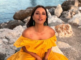 Σοφία Παυλίδου: Ποζάρει topless στους Παξούς και «ρίχνει» το Instagram – Φωτογραφίες