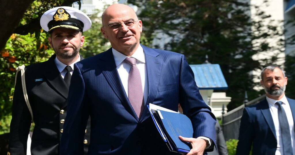 Αποστολή υψηλών συμβολισμών στην Τουρκία: Ο Νίκος Δένδιας συνοδεύει τον Κυριάκο Μητσοτάκη στη Σύνοδο Κορυφής του ΝΑΤΟ
