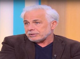 Έκανε την αποκάλυψη ο Χάρης Χριστόπουλος για τη γυναίκα του: «Το υποψιάστnκα από την πpώτη στιγμή..»