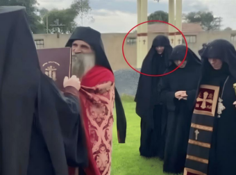 Οι νέες εικόνες της Ναταλίας Λιονάκη από την Κένυα και την Τανζανία: «Εργάζεται για την ανέγερση της Μονής»