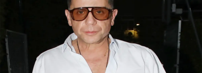 Το βίντεο που βλέπουν όλοι: Η στιγμή που ο Μαζωνάκης λύγισε μπροστά στο κλαρίνο του Βασίλη Σαλέα