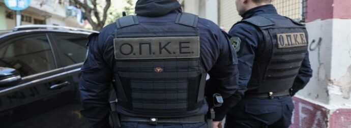 ΤΡΑΓΙΚΑ ΝΕΑ ΓΙΑ ΤΟΥΣ 2 ΑΣΤΥΝΟΜΙΚΟΥΣ ΠΟΥ ΠΥΡΟΒΟΛΗΣΑΝ ΤΟΝ ΡΩΣΟ ΠΟΥ ΤΟΥΣ ΕΜΒΟΛΙΣΕ ΣΤΟ ΑΡΓΟΣ – ΚΑΤΑΣΤΡΕΦΟΝΤΑΙ 2 ΟΙΚΟΓΕΝΕΙΕΣ
