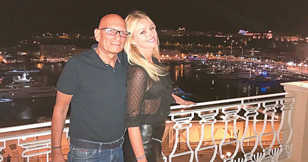 Χωρισμός-βόμβα στην ελληνική showbiz: Ήταν χώρια εδώ και μήνες και δεν το είχε καταλάβει κανείς