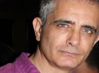 Κλωνοποίηση: Ο Σωκράτης Αλαφούζος ποζάρει με την 22χρονη κόρη του κι όλοι νόμιζαν πως είναι η Βάσω Γουλιελμάκη