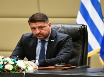 Νίκος Χαρδαλιάς: «Κλιμακώνουμε άμεσα τις παρεμβάσεις μας απέναντι στον ιό του Δυτικού Νείλου» – Οι δράσεις από την Περιφέρεια Αττικής