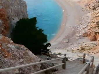 Οι 7 πιο επικίνδυνες παραλίες της Ελλάδας – Κάνεις το σταυρό σου και βουτάς