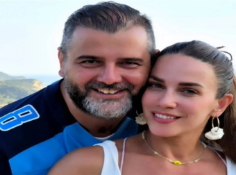 Στο ίδιο σημείο, 8 χρόνια μετά: Η Κατερίνα Στικούδη και ο Βαγγέλης Σερίφης έζησαν ξανά τη μεγάλη στιγμή – Δίπλα τους τα παιδιά τους
