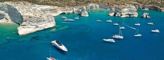 33χρονος ανέβηκε σε βράχο 20 μέτρων μέσα στη θάλασσα στη Μήλο και δεν μπορούσε να κατέβει – Στήθηκε επιχείρηση διάσωσης