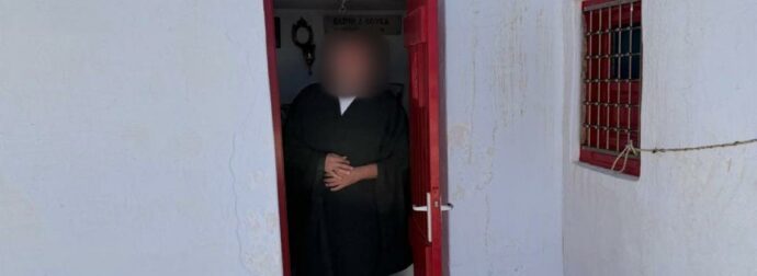 Τον αναγνώρισαν σε μοναστήρι με μαύρο ράσο – Τι συμβαίνει με τον συνεργάτη της Καινούργιου (φωτογραφίες)
