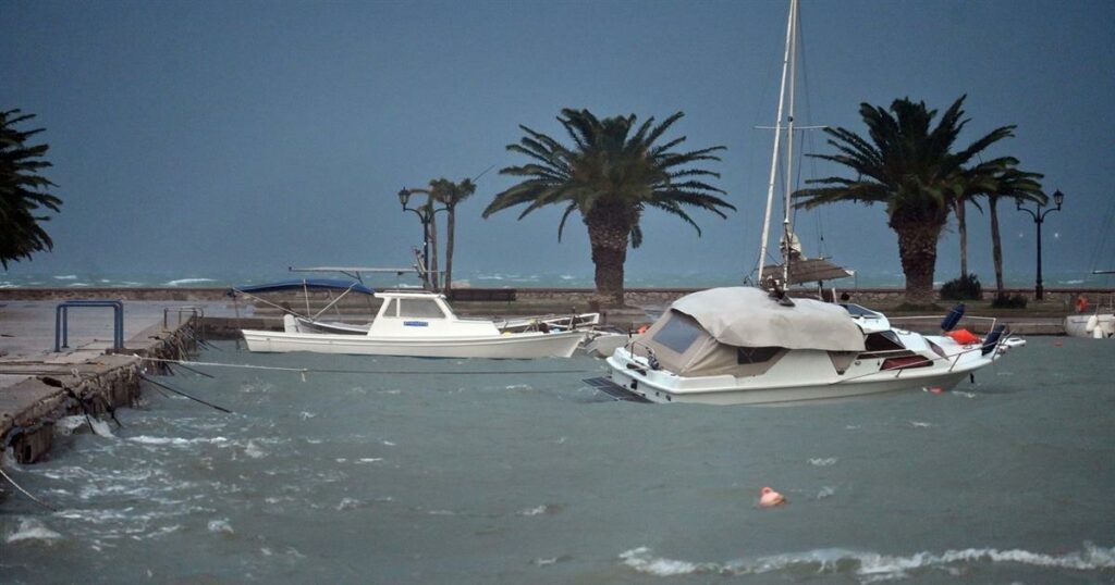 Ισχυρό μελτέμι έως 9 μποφόρ και αισθητή πτώση της θερμοκρασίας – O καιρός μέχρι τον Δεκαπενταύγουστο
