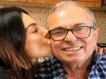 Η συγκινητική ανάρτηση της Κέλλυς Κελεκίδου για τον πατέρα της: «Η ζωή τα φέρνει έτσι ώστε το live μου να είναι πάντα κάπου κοντά σου»