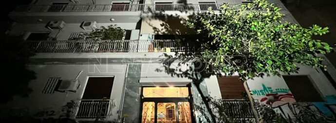 «Δεν ήθελα να το αποχωριστώ» είπε η 28χρονη για το νεκρό βρέφος που βρέθηκε σε κατάψυξη -Έγκυος και η 15χρονη κόρη της – Καλλιακμάνης: «Μπορεί να το γέννησε η 15χρονη» (video)