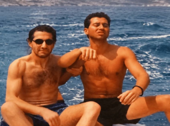 Το συγκλονιστικό αντίο του Φοίβου στον Δημήτρη Κόκοτα: «Ήταν ένας άνθρωπος καθαρός, γενναιόδωρος, αυθεντικός»